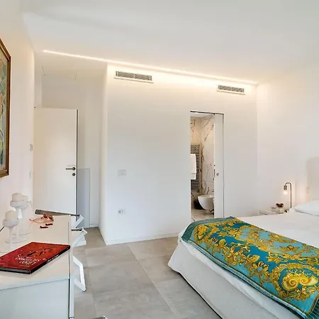 Alexandra Villa